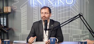 От дорог до медицины: подкаст со спикером Заксобрания Александром Ведерниковым