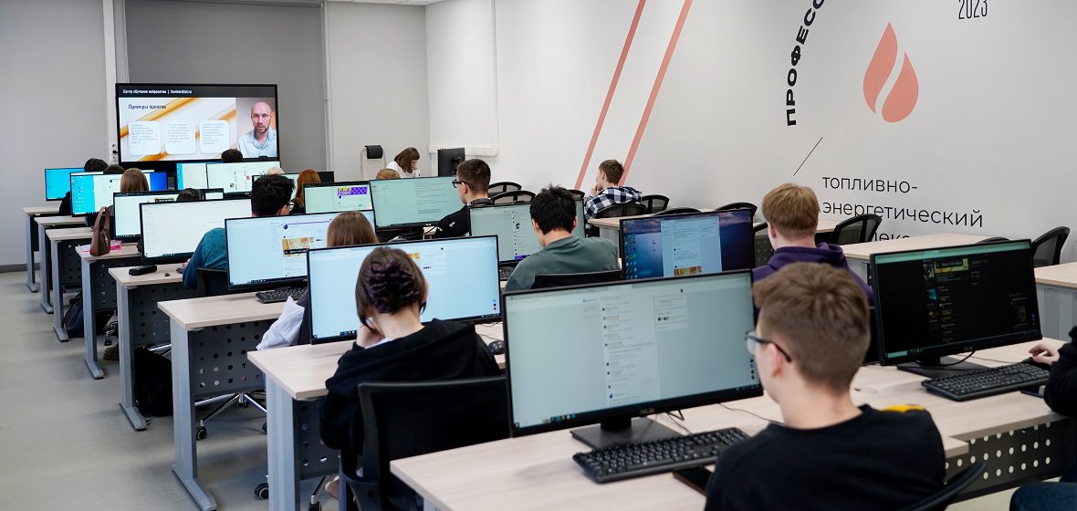 Не бойся нейросетей, научись ими пользоваться: Эн+ запустил программу «ИИ-старт» для студентов