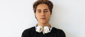 Превратить хобби в профессию: как подростку освоить видеопроизводство и начать зарабатывать