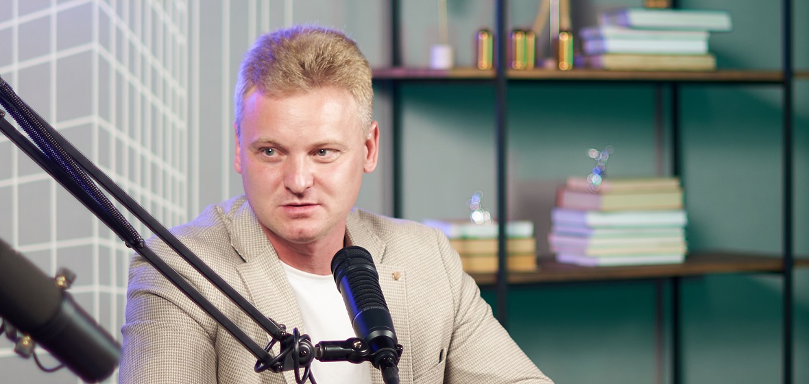 «Театр кукол не только для детей». Директор «Аистёнка» – о спектаклях, гастролях и планах