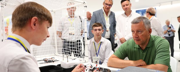 Видеть свое будущее насквозь: в Иркутской области учат детей планировать карьеру с детского сада