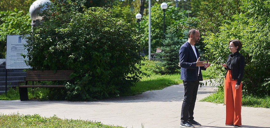 Реконструкция Улан-Баторской и передача федеральных земель городу. Александр Сафронов — об округе № 32