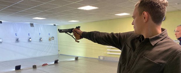 Испытано на себе: тренировка с олимпийским призером по стрельбе Артемом Черноусовым