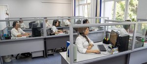 Невидимые герои коммуналки: как живут те, кто первыми слышит наши вопросы с энергоснабжением