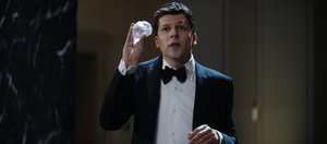 Кинопремьеры ноября: «Иллюзия обмана 3» и «Голосовой помощник»