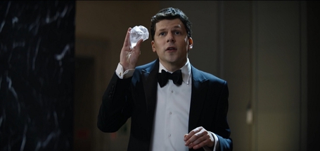 Кинопремьеры ноября: «Иллюзия обмана 3» и «Голосовой помощник»