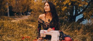 Сибирь в миниатюре: иркутянка создает броши с главными символами региона