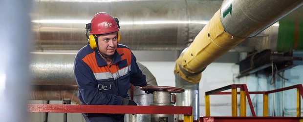 Как в Иркутске проходят гидравлические испытания теплосетей и зачем отключают горячую воду?