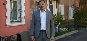 Что изменилось за год: прогулка по округу № 8 с депутатом Артуром Бектемировым