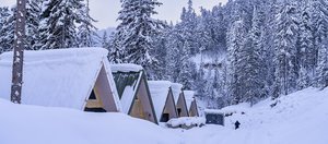 Горные лыжи, спа, хаски и звезды: что объединит в себе новый гостиничный комплекс «Харлахта» в Байкальске