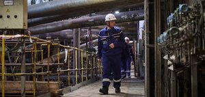 Бой курантов под гул турбин и подстанций: как встречают Новый год те, кто обеспечивает теплом и светом Приангарье