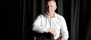 «Иркутск дал энергию для творчества»: Дмитрий Акулов — о написании песен и ИИ в современной музыке