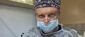 «Держись, брат». Военный хирург Алексей Шелехов — о работе в полевом госпитале