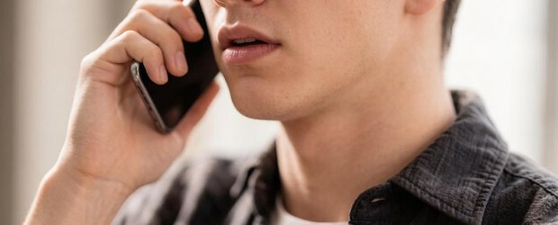 Родственник в беде, замена счетчиков и фальшивый губернатор. Эволюция мошеннических схем