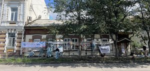 «Человек красит место»: девиз группы компаний «МедСтандарт» на «Фасаднике»