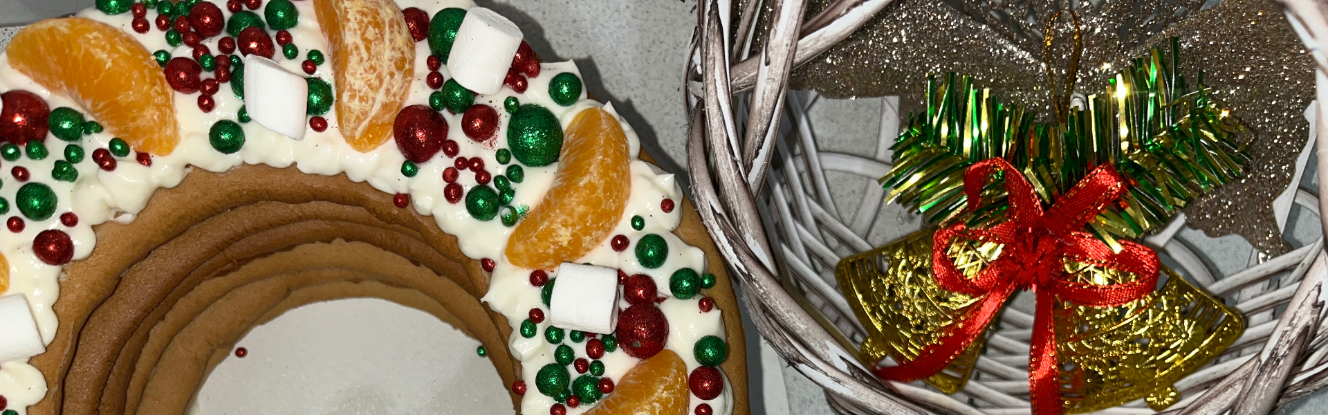 Рождественский торт: нежные медовые коржи и сливочный крем