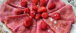 Традиционные, розовые, сырные: рецепты блинов для вкусной Масленицы