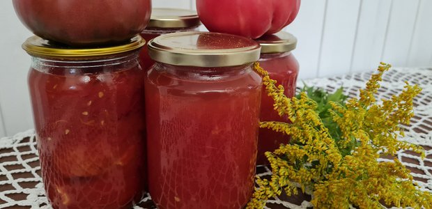 Заготовки на зиму: два рецепта маринованных помидоров