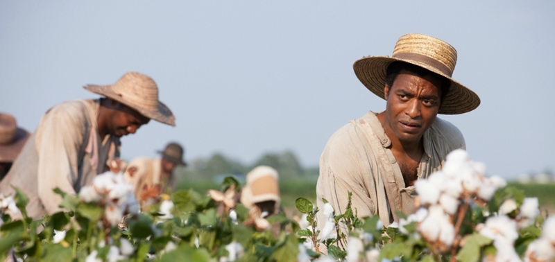 С 13 декабря в кинотеатрах города идет историческая драма Стива МакКуина «12 лет рабства».