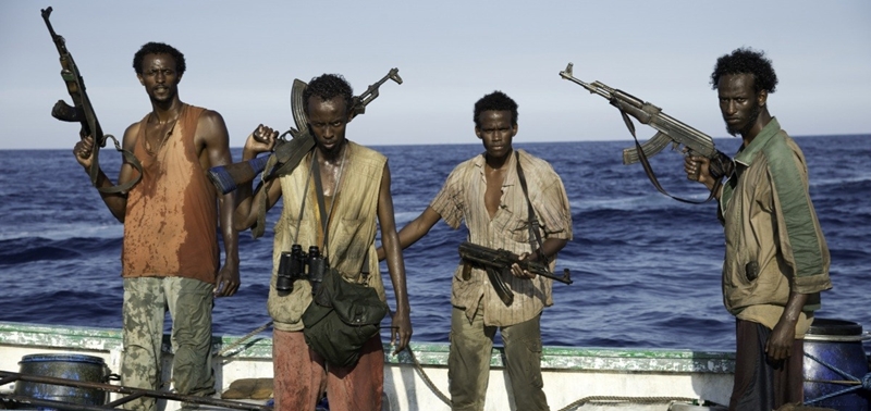 В иркутский прокат вышла драма «Капитан Филлипс» о реальном нападении сомалийских пиратов на американское судно в 2009 году.