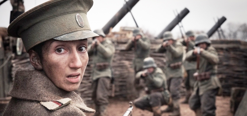 Ко Дню защитника Отечества вышел фильм о подвиге женщин-солдат.