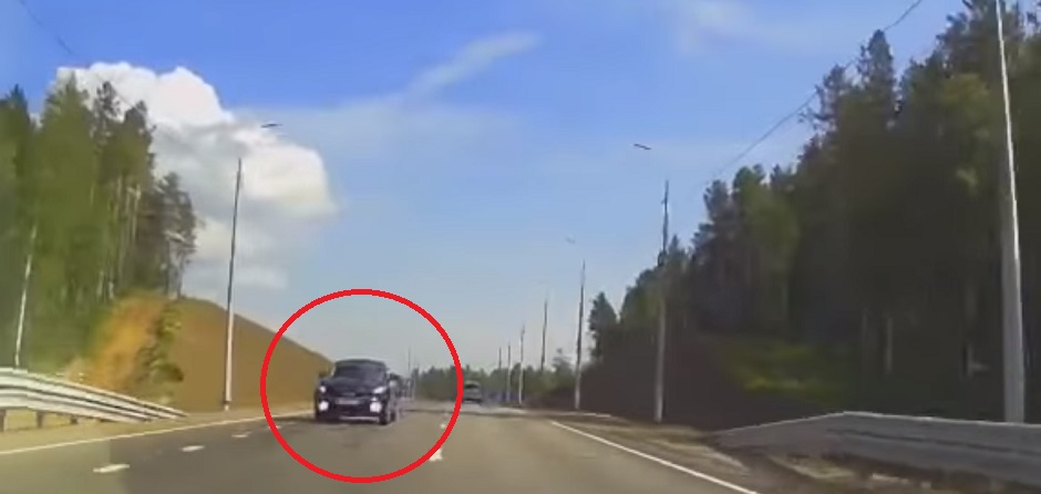 Автохам: Infiniti в лоб