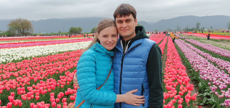 Мария и Константин на фестивале тюльпанов в городе Abbotsford, BC. Фото из личного архива