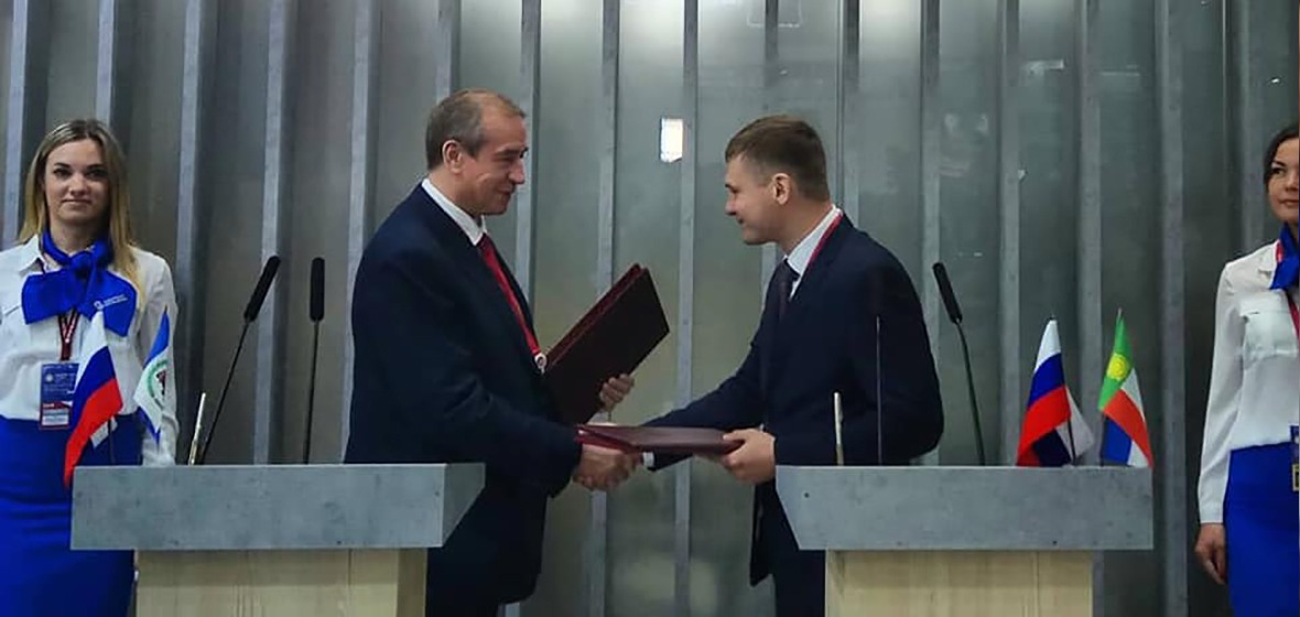 Сергей Левченко на ПЭМФ-2019. Фото из аккаунта губернатора в «Фейсбуке»