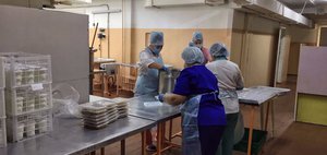Как кормят пациентов с коронавирусом в госпитале ветеранов