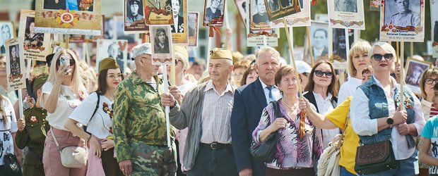 «Бессмертный полк» прошёл по Иркутску в честь 80-летия Победы