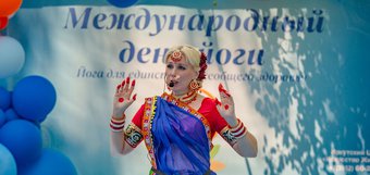 Гармония души и тела: как Иркутск отметил День йоги