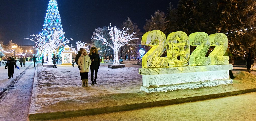 Фотопрогулка по городу за пять дней до Нового года.