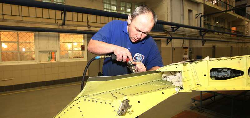 Они ознакомились с ходом производства магистральных самолетов МС-21