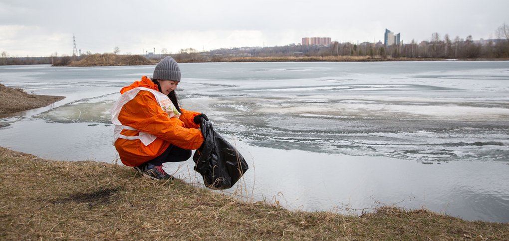 Сотрудники АО «Верхнечонскнефтегаз» собрали 15 кубометров мусора.