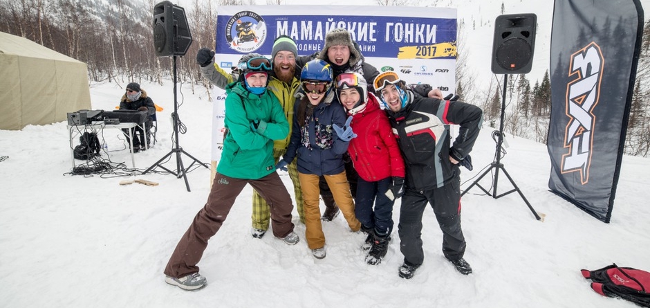 Снегоходные соревнования прошли на Мамае 4 марта.