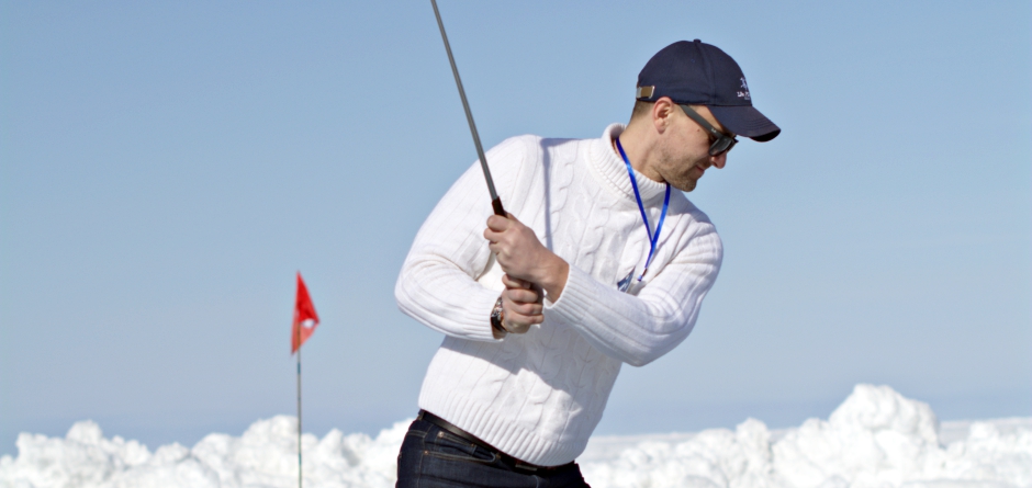 Турнир Baikal Ice-Golf прошел в Байкальске.