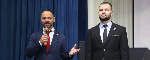Урок мужества с героем Приангарья: Александр Сафронов и Евгений Косолапов в школе №19