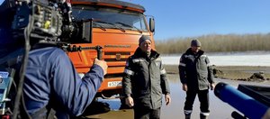 Впервые в кино: как водители ИНК попали в эпицентр съемок «Зимника»