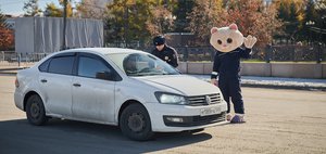 Подарки и памятки для водителей: в Иркутске прошла акция ко Дню автомобилиста