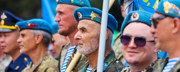День ВДВ в Иркутске: фоторепортаж
