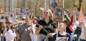 По Иркутску 9 мая прошёл «Бессмертный полк»
