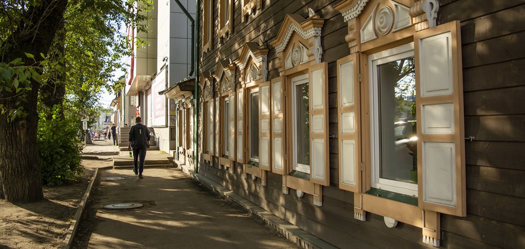 Об истории отреставрированных зданий в центре Иркутска.