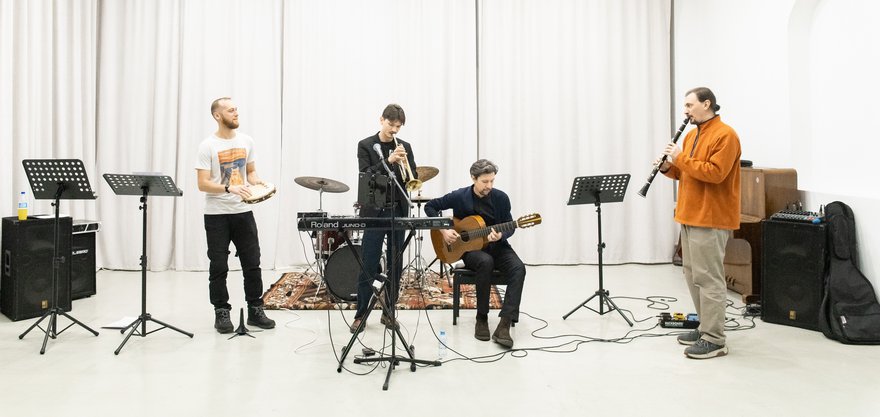 Внутри музыки